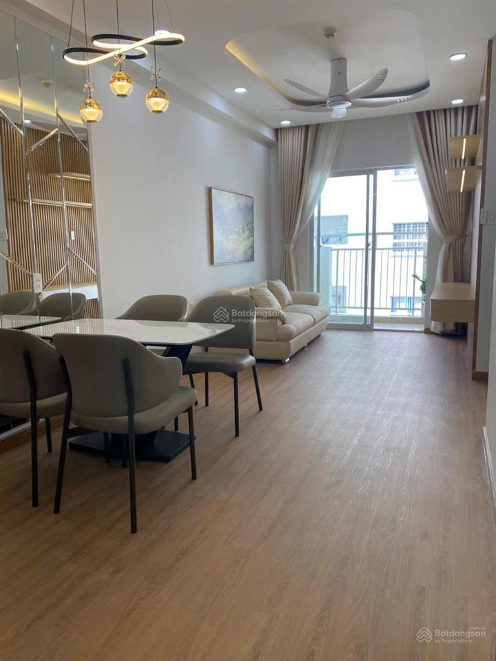 Bán căn hộ khối a2 tầng cao view xéo biển full nội thất cao cấp giá chỉ 2,22 tỷ