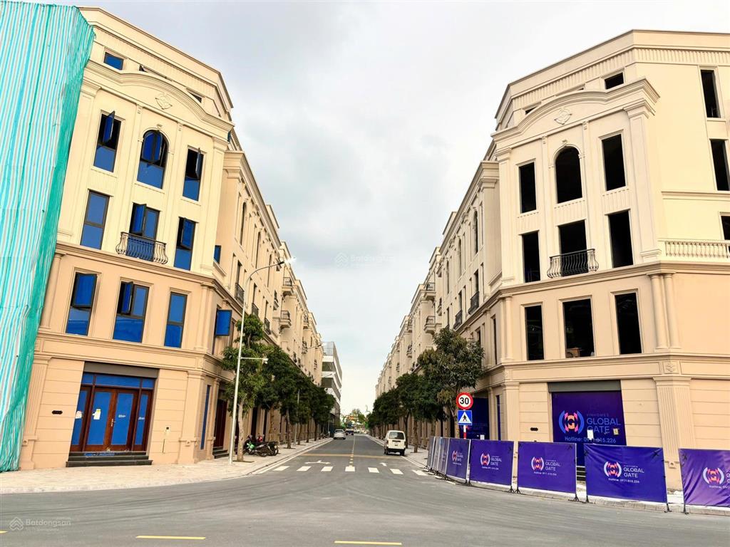 Cần bán gấp sốc thật sự liền kề 75m2 phân khu tinh hoa đường 17m, căn thiên nga