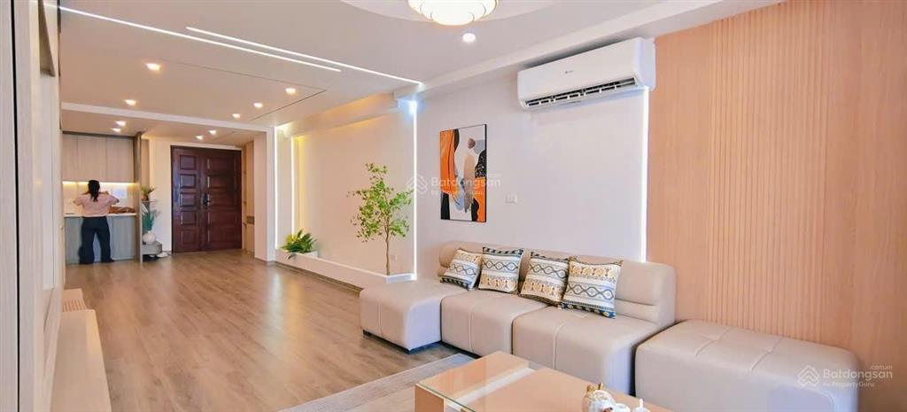 Rẻ ở hà đông 4 phòng ngủ nhà đẹp long lanh 146 m2 mặt phố chỉ 6.9 tỷ