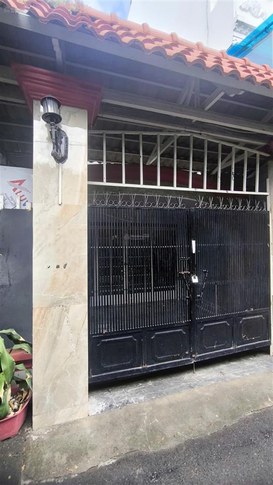 Bán đất tặng nc4 hxh tới nhà tương lai mt bờ kè tham lương dt95m2 vuông vức ko lỗi giá10ty tl nhẹ