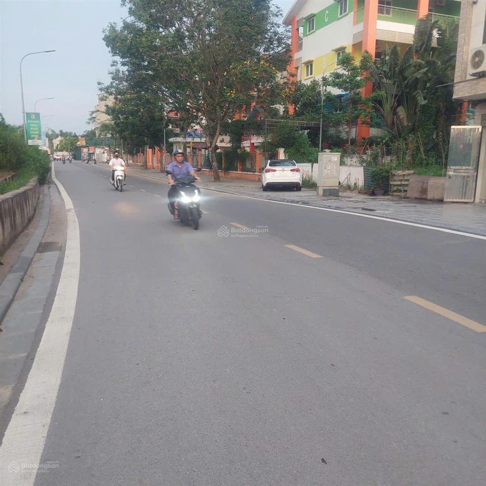 Cần bán đất tặng nhà mặt đê phúc lợi, dt 315m2, mt 12,3m phường phúc lợi, quận long biên.
