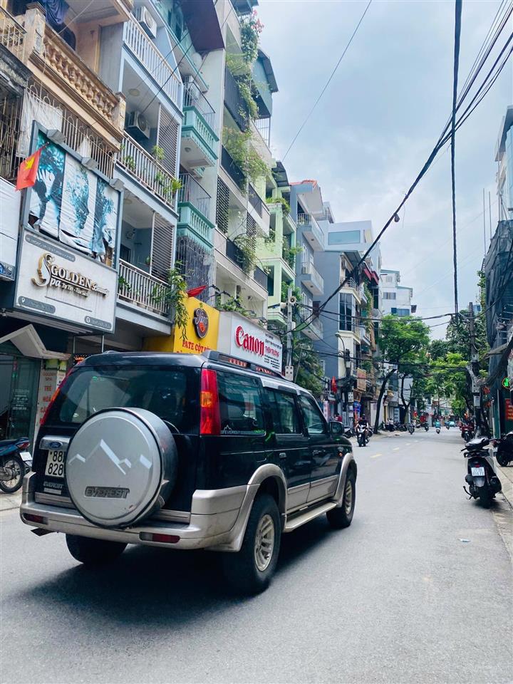 Giảm sốc 2 tỷ ô tô đỗ cửa nguyễn ngọc nại hoàng văn thái gần phố chỉ 12.75 t.ỷ còn tl