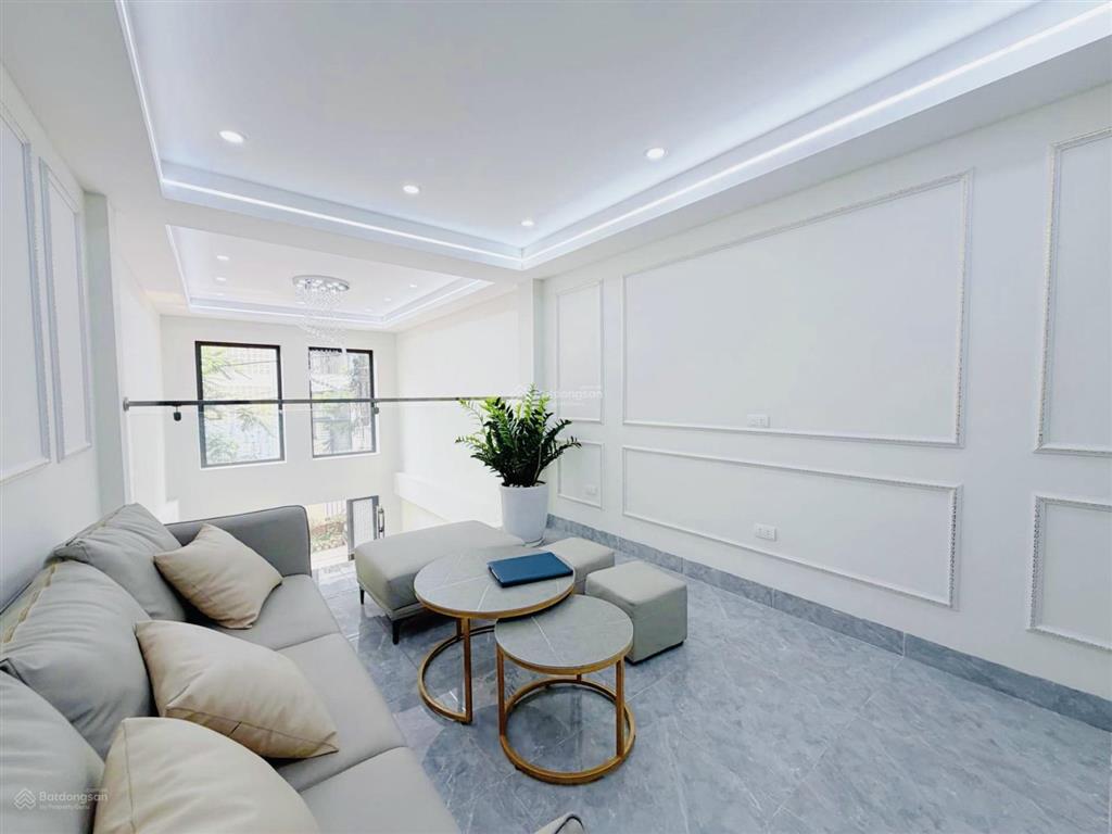 Bán nhà p. dương văn bé q.hbt nhà đẹp 6 tầng thang máyvài bước ra hồ ô tô đỗ cửa 43m2 15.x tỷ