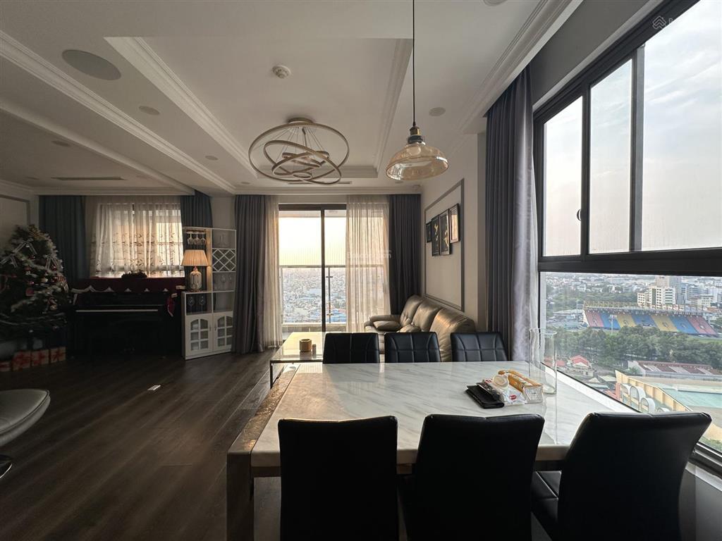 Bán căn hộ chung cư cao ốc satra eximland, giá tốt 7,9 tỷ, 125m2, 3pn, có sổ hồng.
