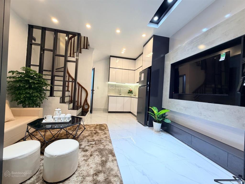 Bán nr lô góc tại thịnh hào 3, 5,6 tỷ, 22m2, 3pn, 3wc, view đẹp