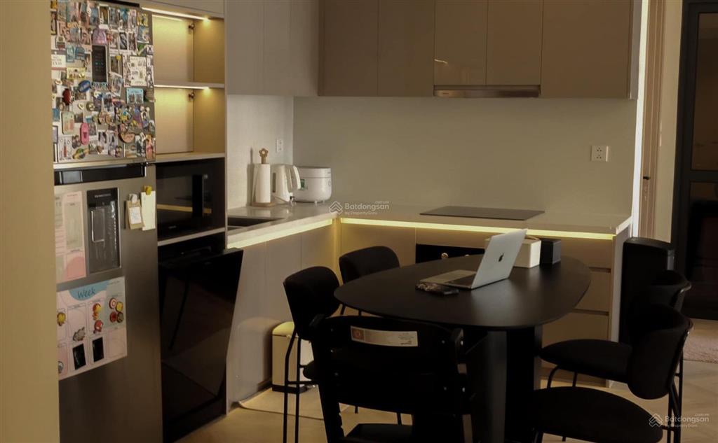 Chính chủ nhà nội thất đẹp 2pn masteri centre point. dt 72m2. giá chỉ 5,9 tỷ