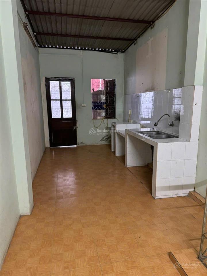 Bán nhà khâm thiên, cách mp 30m. dt 35m2 x 2 tầng. 2 thoáng trước sau. giá 255tr/m2