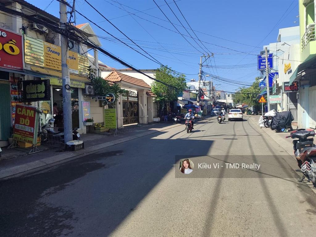 Bán lô đất 238m2 full thổ cư xây chdv gần bệnh viện quận 2 mt đường 42 btt xe hơi thông, shr