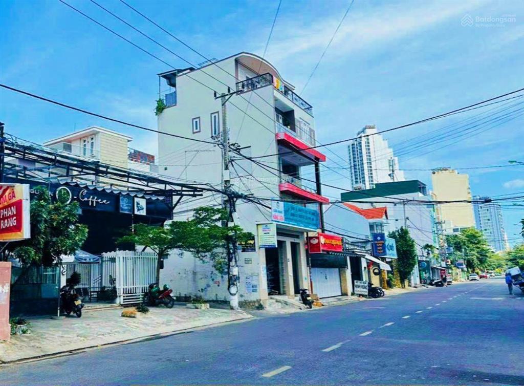 Đất mặt tiền đường củ chi 17 tỷ ( cách biển hòn chồng 700m )