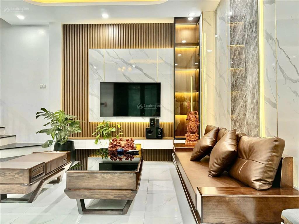 Giá đầu tư! căn góc nguyễn đức cảnh 45m2 x 5t xây mới tặng nội thất, sổ riêng, không quy hoạch