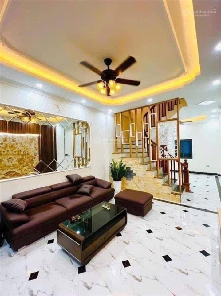 Nhà dân xây 5 tầng nhà riêng kim giang hoàng mai ngõ rộng thoáng 40m2, mt 4m. giá 7,5 tỷ