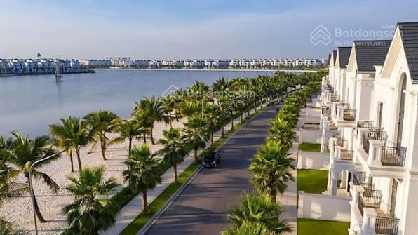 Chính chủ bán biệt thự song lập ngay hồ phân khu san hô giá tốt vinhomes ocean park 1 gia lâm