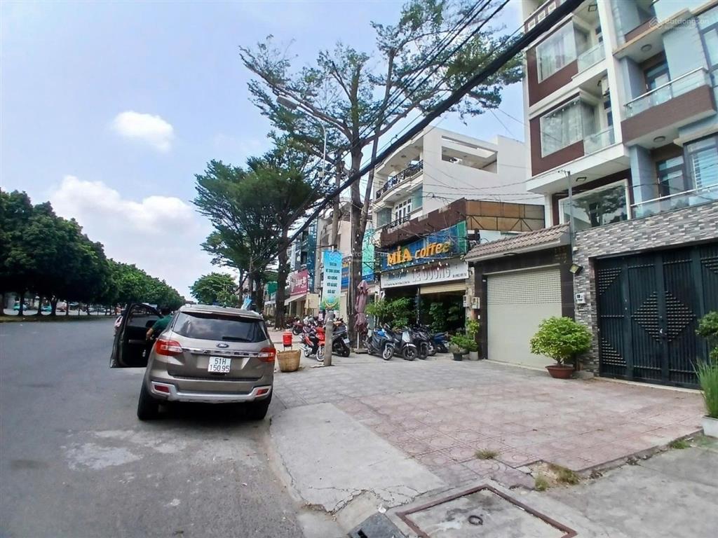 Giá 17 tỷ nhà mt kinh doanh sầm uất khu tên lửa vành đai trong 4 tầng (4x22m) 4pn