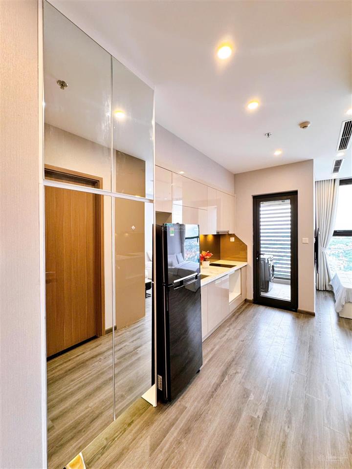 Studio tòa tonkin 1 28.6m2, 2.3 tỷ, chính chủ cần bán gấp vinhomes smart city rẻ nhất thị trường