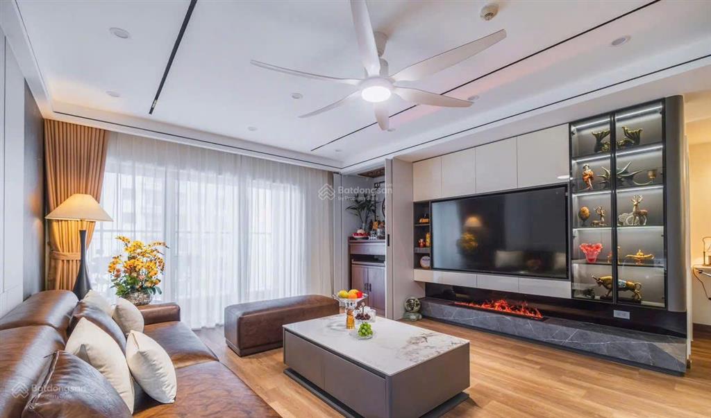 (mới) bán căn hộ 108m2, 3pn2vs, cửa tb, ban công đn, full đồ, chung cư the zei mỹ đình. giá 9,5 tỷ