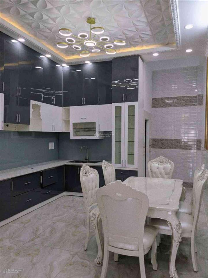 Mặt tiền dương cát lợi nhà 4 tầng full nội thất dọn vào ở ngay thanh khoản 9 tỷ 800 triệu đồng