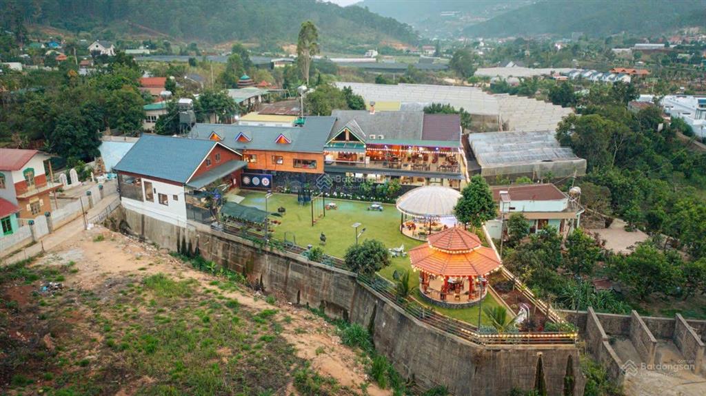 Bán đất và biệt thự cao cấp dưới chân đèo prenn tp. đà lạt