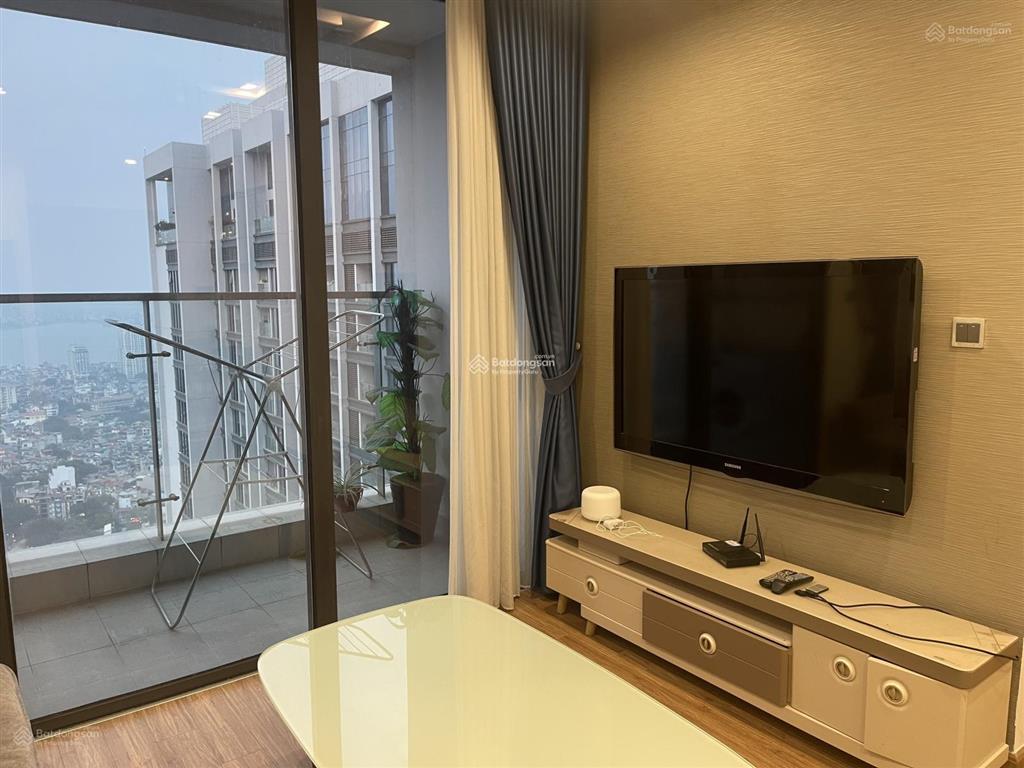 Căn 2 phòng ngủ m3 giá 14,5 tỷ (đủ đồ)