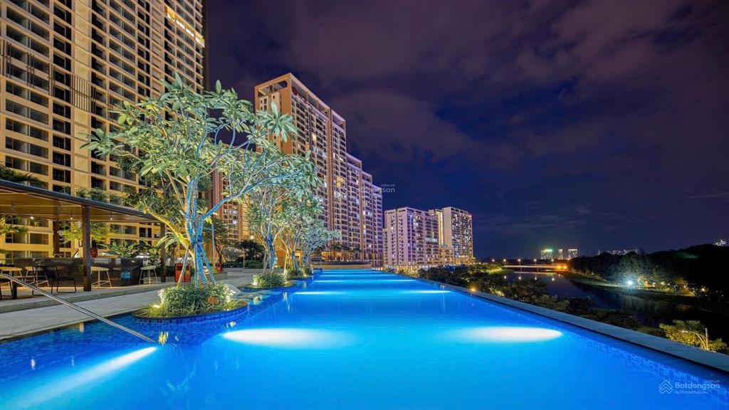 Bán căn hộ midtown, phú mỹ hưng, ô xe, lầu 5, m7, 80m2, 8,5 tỷ. 0903 920 ***