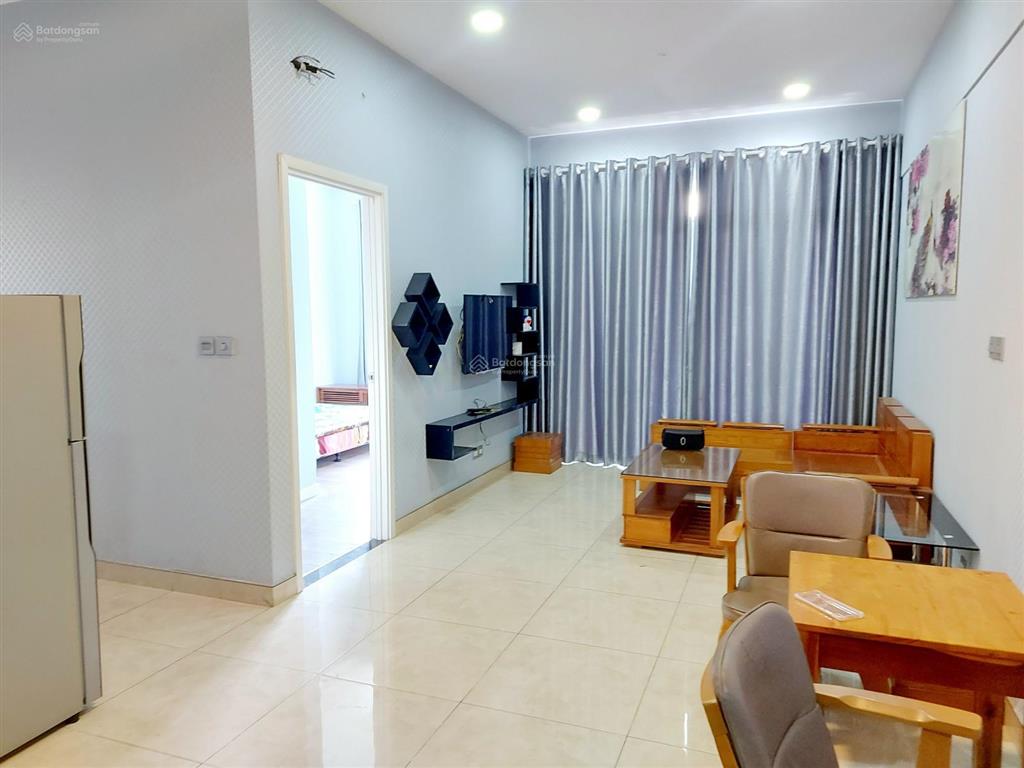 Giá tốt, bán 2pn luxgarden 68m2, 3,5 tỷ, sổ hồng sẵn