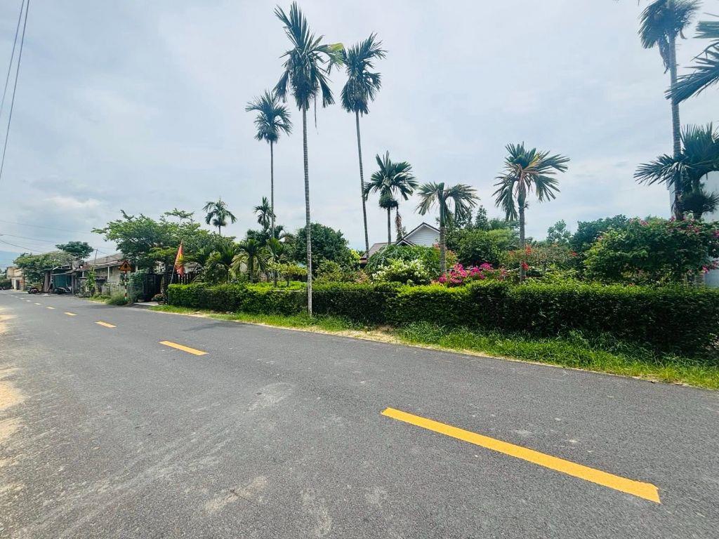 Bán Nhanh Lô 140M2 Đường 6m Cách Chợ Lệ Trạch 5km Gía Chỉ 860 Triệu.