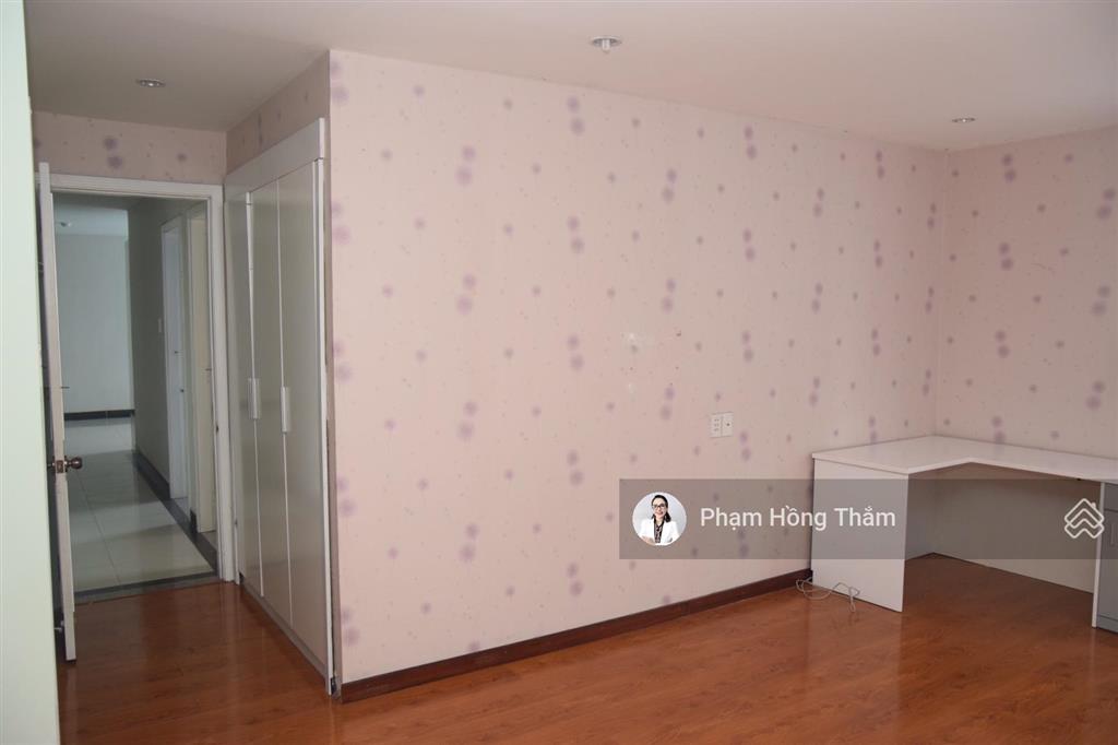Bán căn hộ giai việt, dt 150m², 3pn, 3wc, nhà trống, view đẹp, sổ hồng, giá 6,45 tỷ. 0933 888 ***