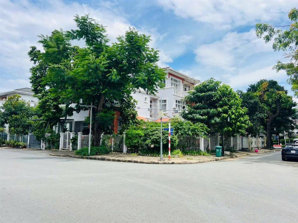 Biệt thự mỹ gia 2 vị trí góc 2 mặt tiền đường 17 và nội khu giá tốt 120 tỷ thương lượng