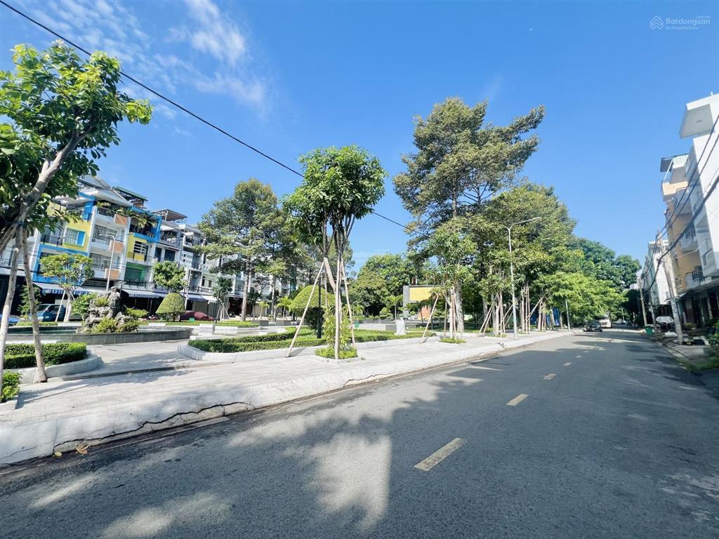 Đất mặt tiền đường nội bộ khu bình phú đối diện công viên 4mx18m nhỉnh 8 tỷ.