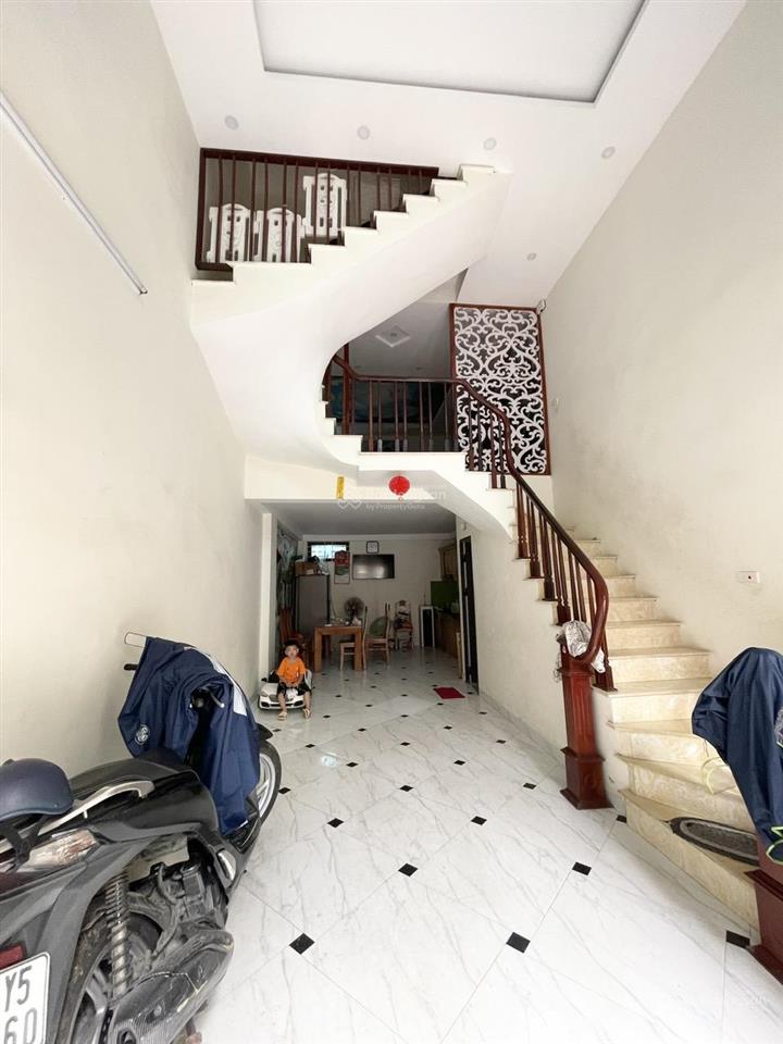 Bán nhà phố bằng liệt 46m mt4m 4 ngủ 5 tầng đẹp lung linh ngõ rộng ô tô đỗ cửa giá 9 tỷ