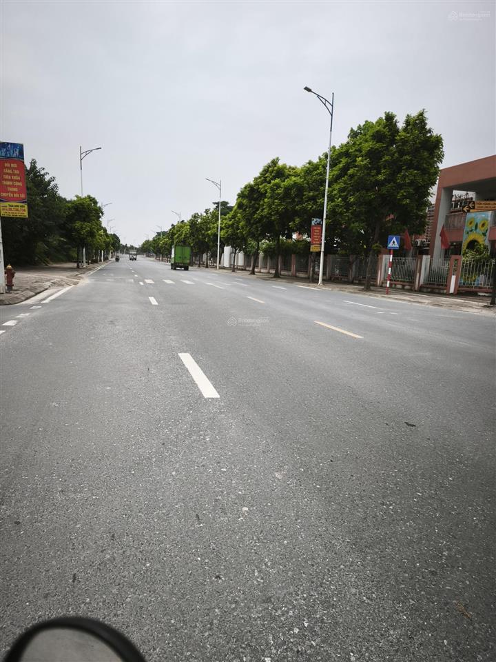 Bán đất đặng xá 1 nhà ô tô thông tiện ích gần qh ga metro dt42m2 nhỉnh 3 tỷ