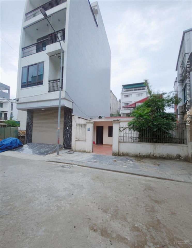 Cần bán 70m2 thổ cư tại khu đất đấu giá vĩnh thanh hn kd,làm vp ở sướng với giá cực tốt ở khu vực.