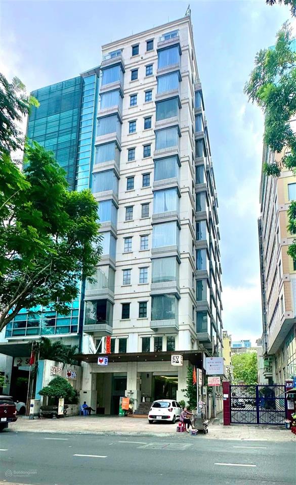 Bán gấp khách sạn mặt tiền nguyễn trãi, quận 5. dt 11x45m, 11 tầng, hđt 800tr/th, giá 220 tỷ