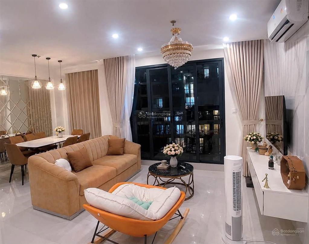 Full nội thất cao cấp 2pn+1 vinhomes smart city 65m2 sổ đỏ giá 5.2 tỷ