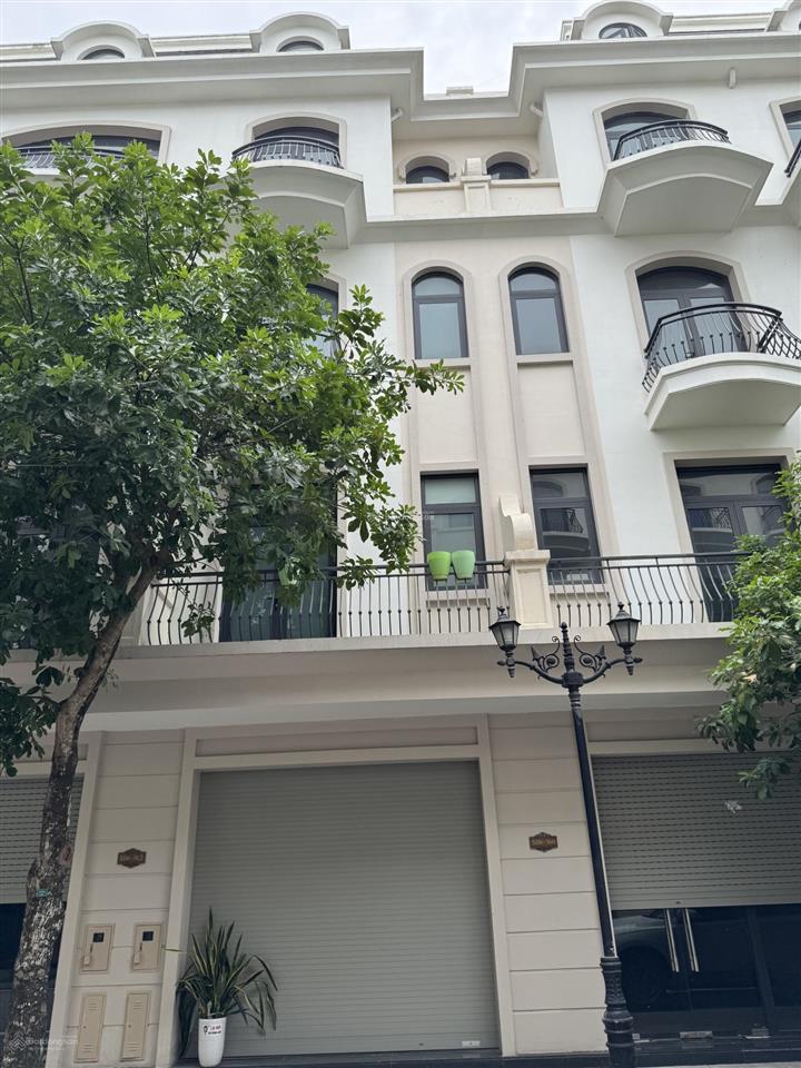 Cần bán nhanh giá tốt, vị trí đẹp, đảm bảo với khách hàng mua là thắng