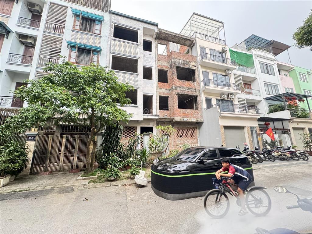 83m nhà thô nguyên bản trục thông không lỗi gì giá đầu tư 17.x tỷ