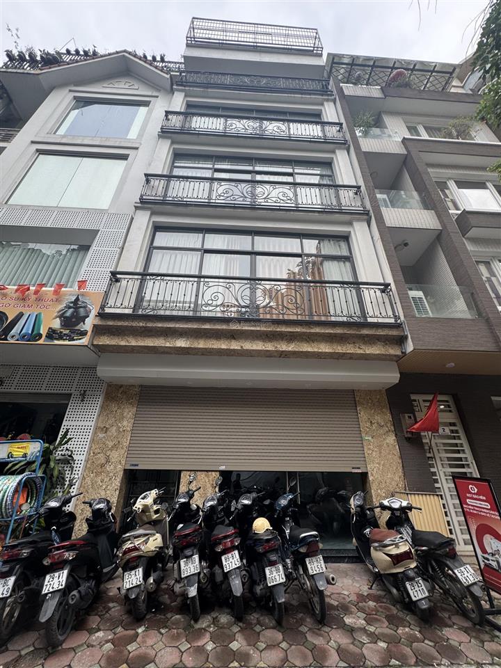 Nguyễn văn huyên 34 tỷ 90m2/mt6m/5 tầng phân lô vỉa hè 2 ô tô tránh đỗ 24/7 2 thoáng hiếm