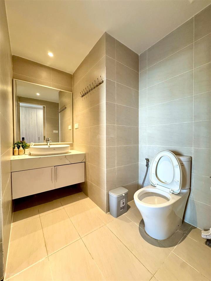 Bán căn studio gold coast đã có sổ, view biển, giá 5,2 tỷ