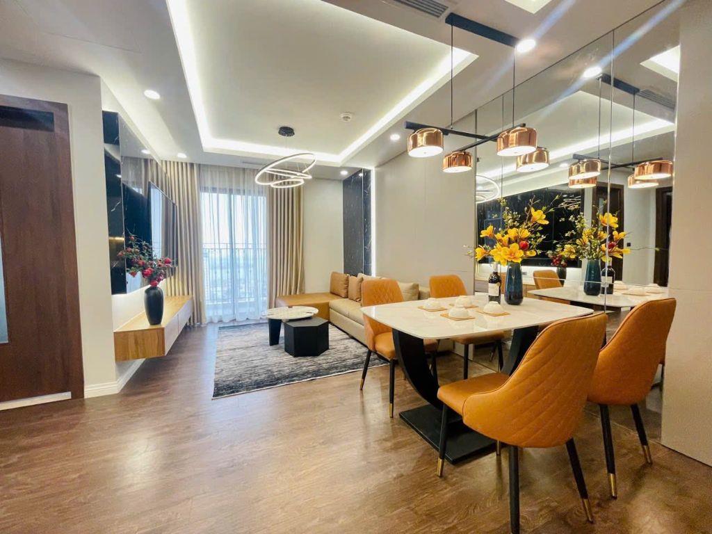 Chính chủ bán gấp căn hộ Ngoại giao đoàn – 2 ngủ - giá chỉ nhỉnh 7 tỷ - ban công Nam.