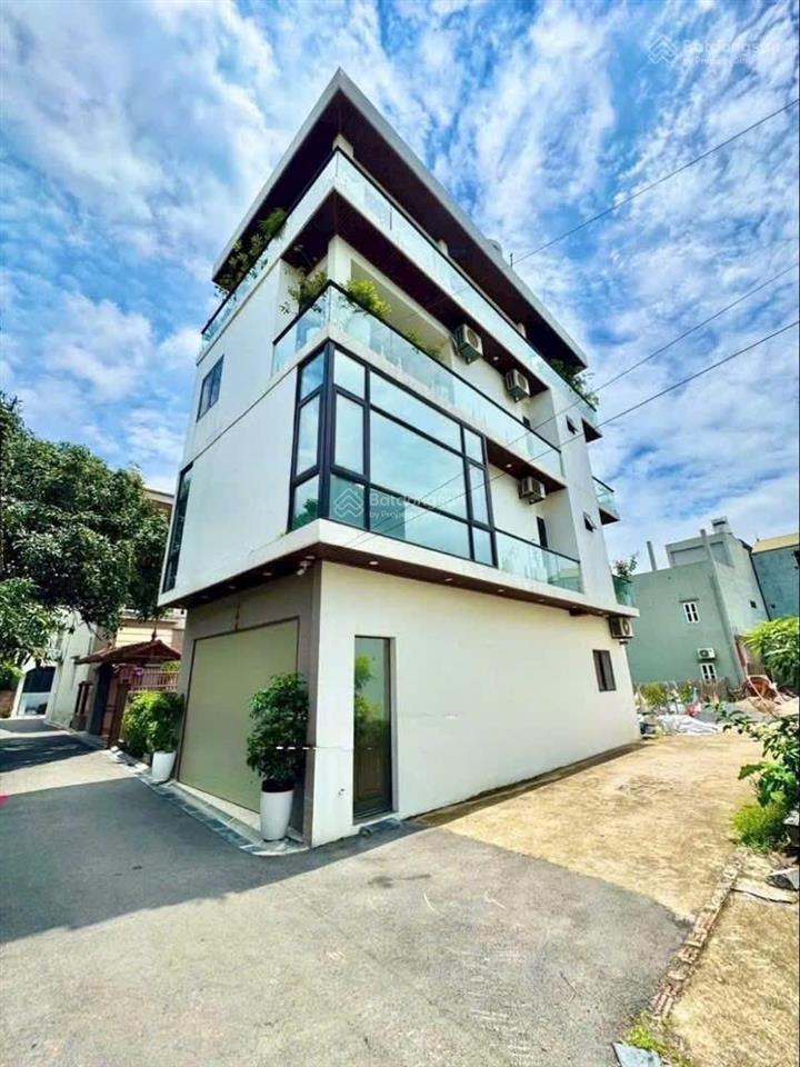 Bán gấp nr lương quy, 5,4 tỷ, 60,6m2, 4pn, 4wc, sổ đỏ đầy đủ