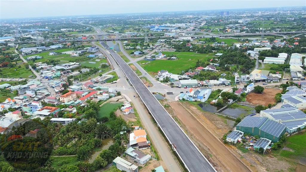 2267m2 92m mặt tiền cách nguyễn hữu trí 20m đường trước đất rộng 12m