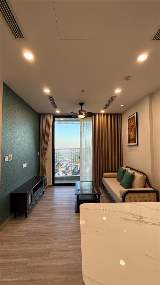 Bán cc tại khu đô thị ecopark, toà sf1 65m2 (2pn 2vs) nhà đẹp full đồ mới. giá rẻ 3,8 tỷ