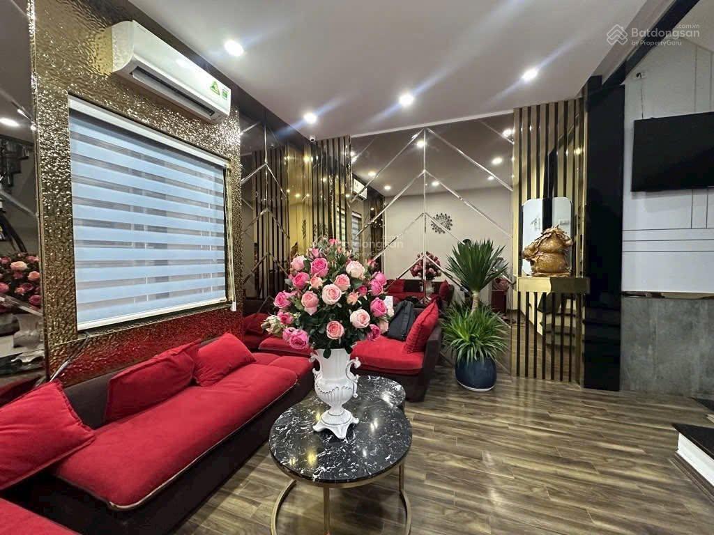 Phân lô nguyễn chí thanh 40m2 x 6 tầng mới ô tô tránh 2 mặt thoáng chỉ 20 tỷ