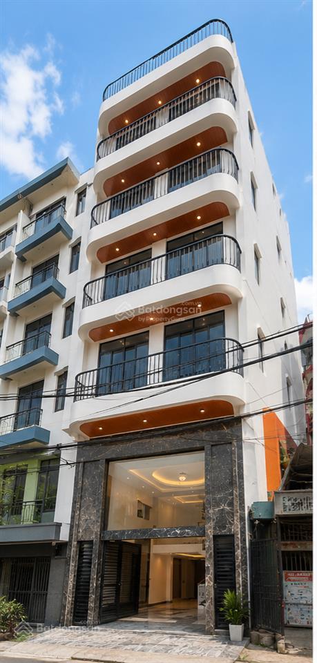 Tòa chdvhomestay mỹ đình 7 tầng 20 phòng kk ô tô vào thu 180tr/tháng