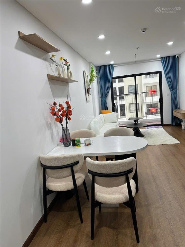 Bán căn full nội thất đẹp, mới, loại 2pn2wc diện tích 69m2