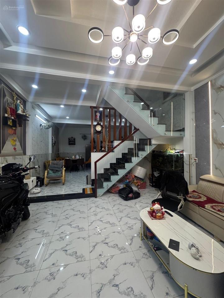 Bán nhà mặt tiền 4m, 61m2, 2 tầng, đường số 44, gò vấp, ngang 4.85 nở hậu 5.36, giá 6.3 tỷ