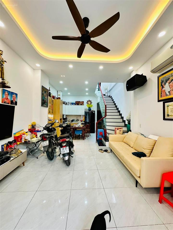 Cạnh vành đai 2 phạm văn đồng tương lai rạng ngời, 60m2 trệt lầu cho thuê 8tr/tháng chỉ 4.95 tỷ tl