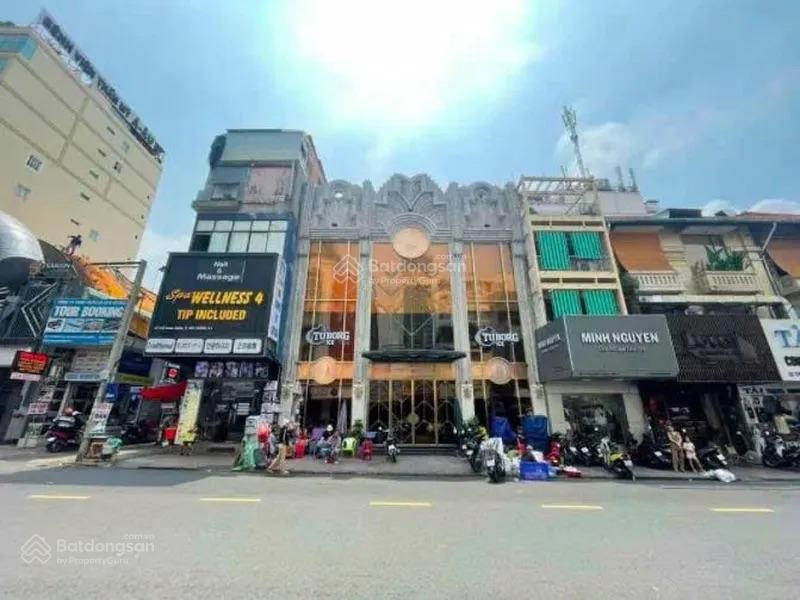 Bán nhà mặt tiền đề thám quận 1 (8x20m) 6 tầng hđt 350 triệu/tháng giá 100 tỷ