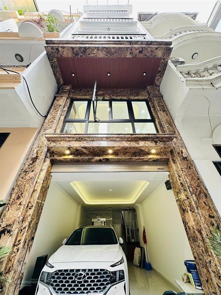 Bán nhà riêng tại trần quốc hoàn, 21,4 tỷ, 40m2, chính chủ, giá tốt