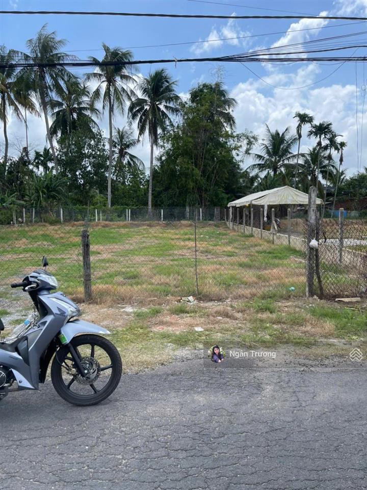 Chính chủ ngộp gửi bán gấp lô đất mặt tiền nhựa trung tâm trảng bàng shr 130m2 giá 860tr