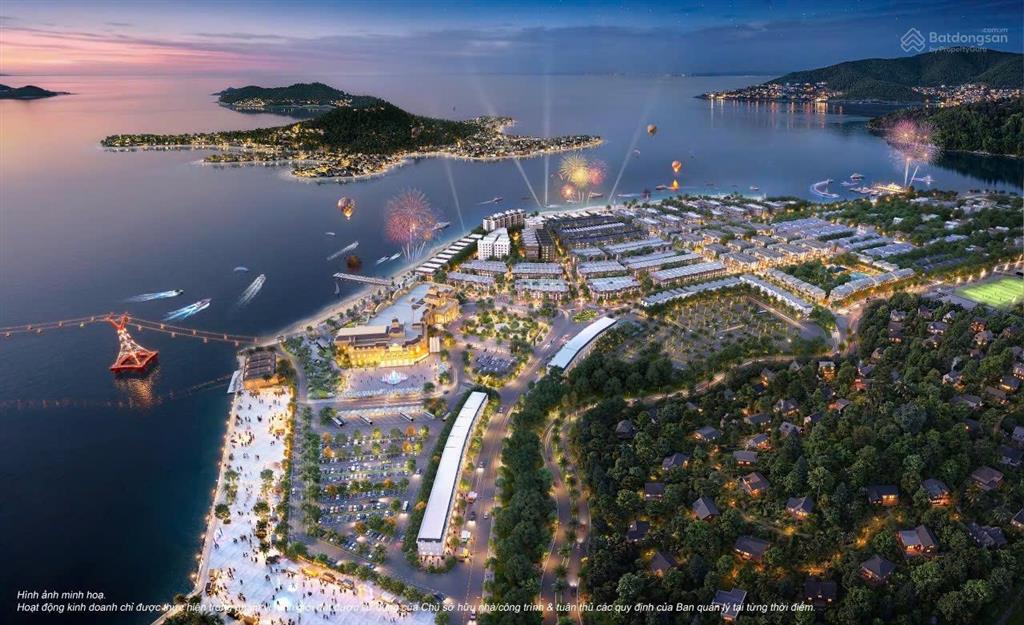 Mặt tiền trần phú vinhomes pearl bay đối diện sân golf, sau lưng hồ bơi & công viên điểm nhấn